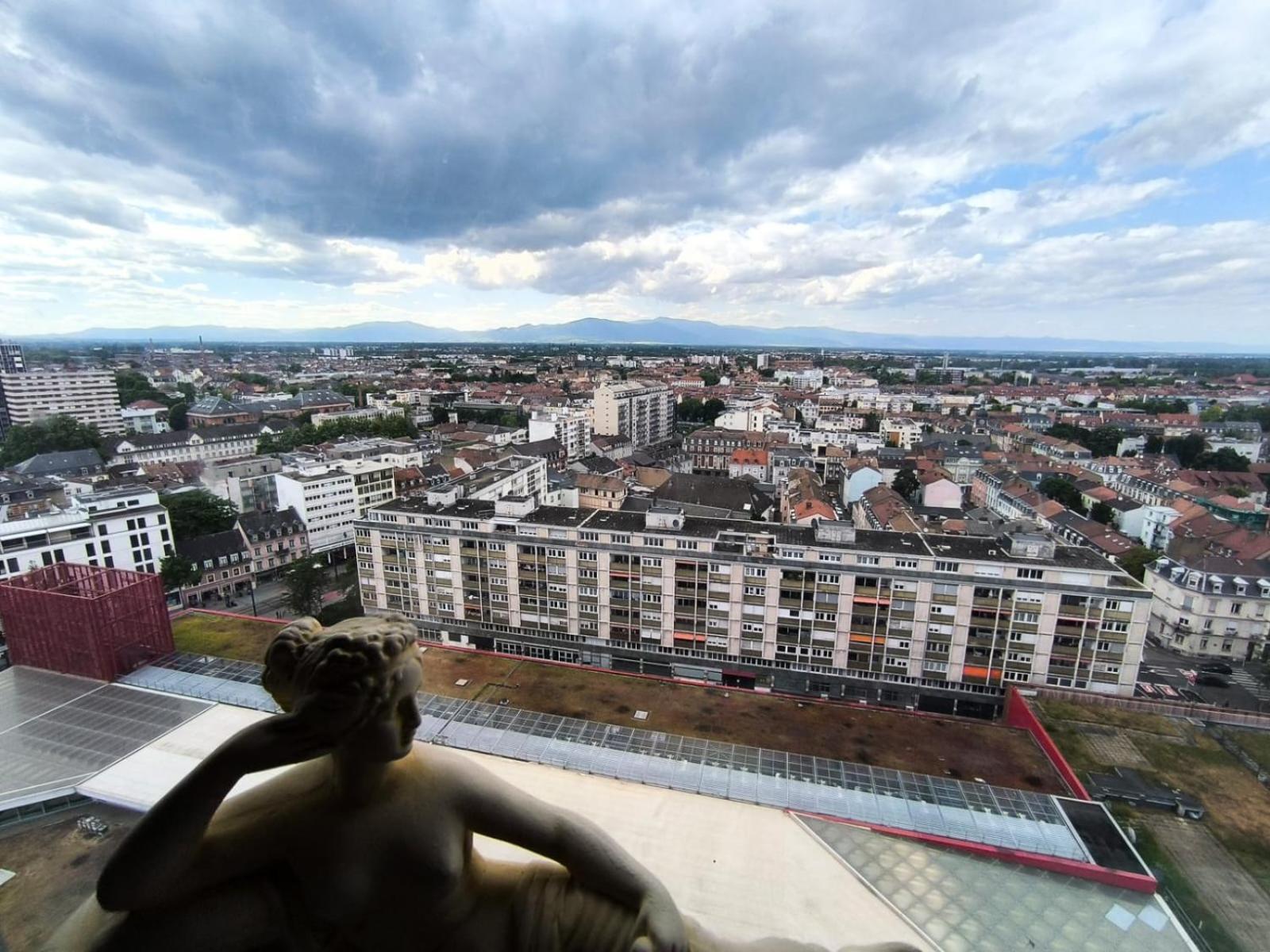 Retro Romance In Mulhouse Exterior photo